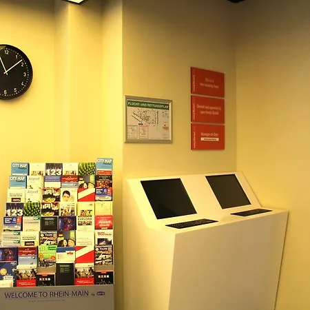 Easyhotel Frankfurt City Center-2
